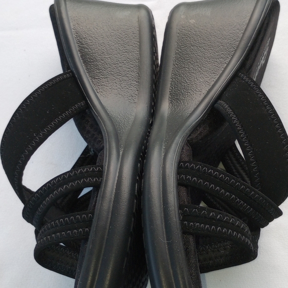 Skechers black sandals memory foam - Picture 3 of 8